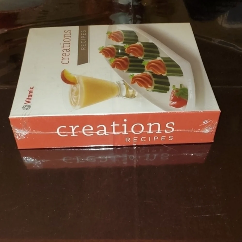 NWT Vitamix‎ Creations Recipes Binder/Book